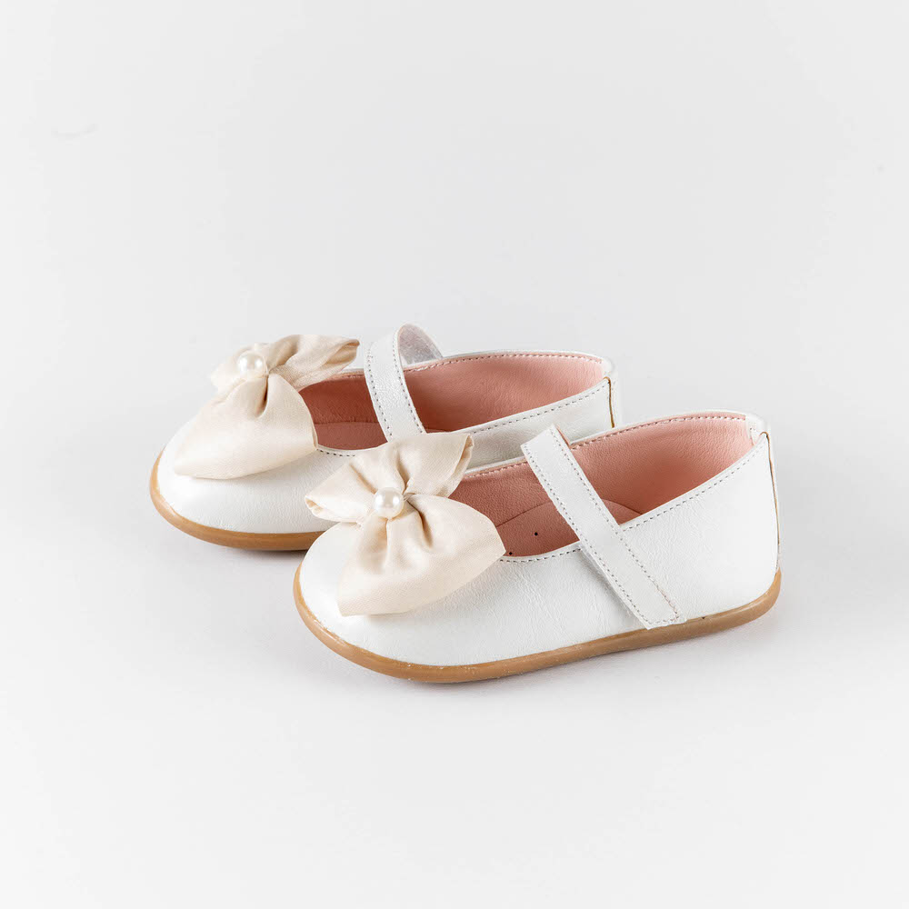 Βαπτιστικό κοριτσίστικο παπούτσι εκρού δερμάτινο με μπαρέτα και ανατομικό πάτο