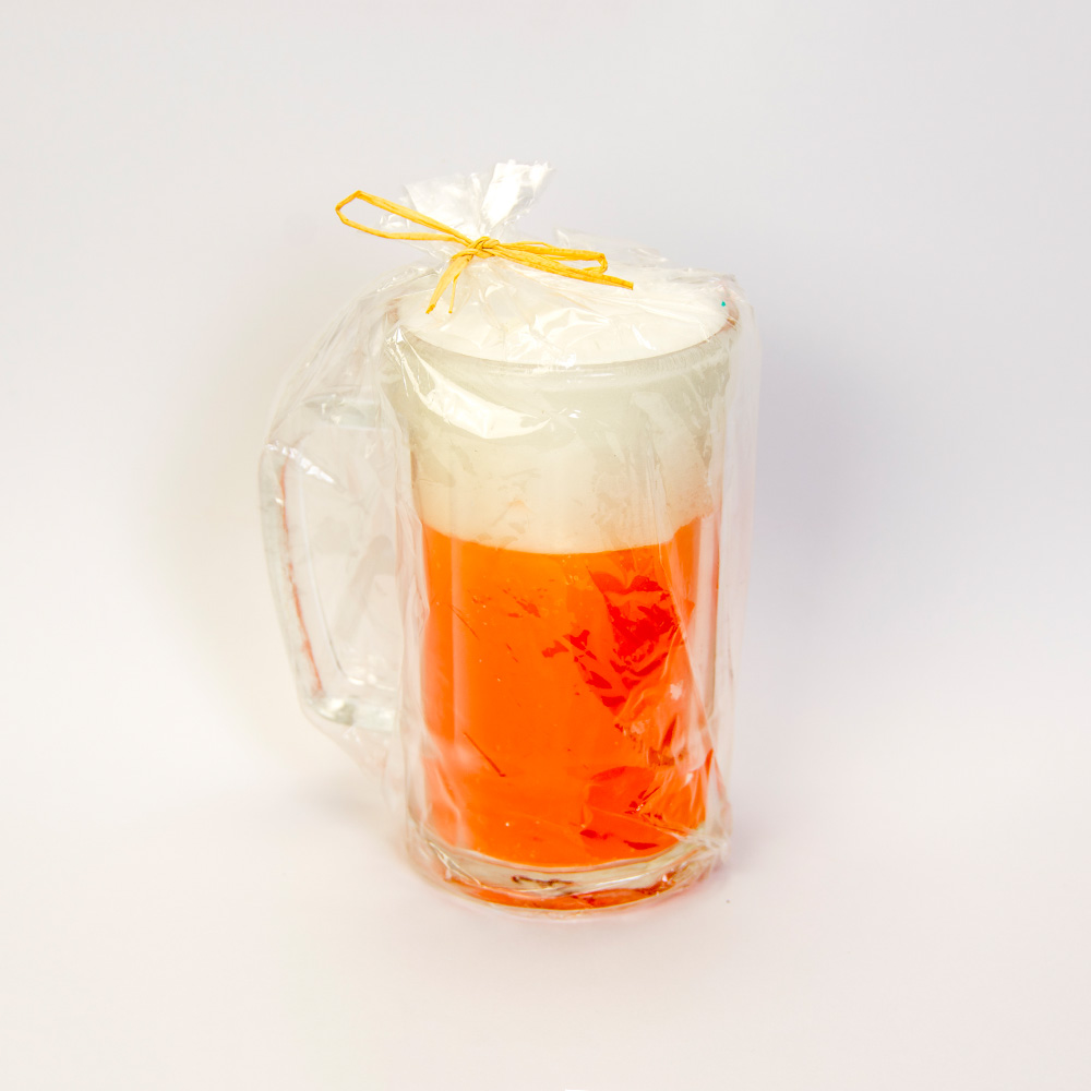 Λαμπάδα μπύρα σε γυάλινο ποτήρι